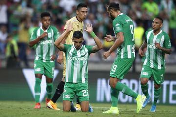 Daniel Muñoz, al minuto 35, anotó el único gol del compromiso en el Atanasio Girardot. Los verdes sumaron tres puntos que los aseguran como líderes del torneo.