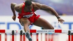 El estadounidense Oliver gana las vallas con marca del año