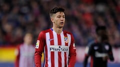 Sevilla close Luciano Vietto one season loan deal