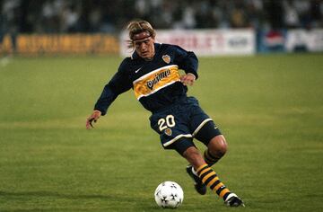 El 'Matador' tomó la oportunidad de jugar en Boca Juniors en 1997, tras lo que regresó para defender la playera de Tigres. Después emigró a la MLS, donde tuvo dos etapas, en ambas, viajó de vuelta a México.