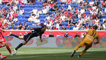 LA Galaxy cayó ante NY Red Bulls y ahora buscará recuperarse este miércoles cuando se enfrente desde el Mapfre Stadium a Columbus Crew.