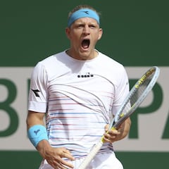 Davidovich derrota a Goffin y se mete en cuartos de final