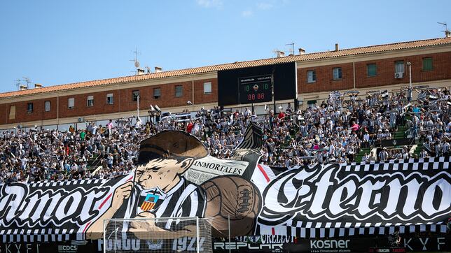 La afición del Castellón clama por los horarios mientras Voulgaris rebaja la tensión