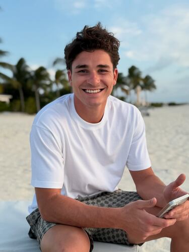 Vinicius Jr hits the beach with friends: the rich and famous on vacation