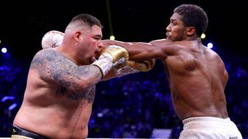 Andy Ruiz lleg&oacute; con 7 kilos de m&aacute;s a la revancha contra Anthony Joshua, y ahora el entrenador Teddy Atlas lo acus&oacute; de haberlo hecho a prop&oacute;sito.