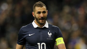 "Le impondré a Deschamps que lleve a Benzema con Francia"