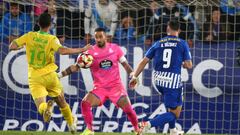 partido de la Liga de 1ª Federacion 23-24  Jornada 8  entre  la  SD Ponferradina y el  Deportivo de la Coruña disputado en el estadio de el Toralin  en Ponferrada .Foto Luis de la Mata