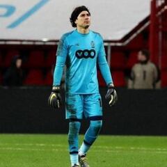 El Standard Liége no quiere sufrir la baja de Guillermo Ochoa