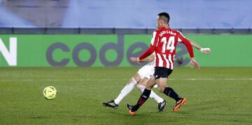 3-1. Karim Benzema marc¨® el tercer gol.