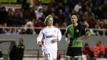 Pukki en sus a&ntilde;os en el Sevilla.