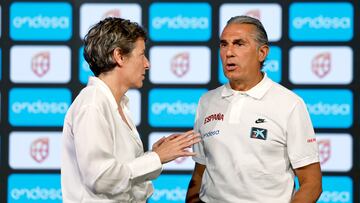 Elisa Aguilar, con Sergio Scariolo.