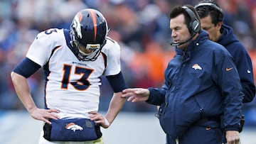 NASHVILLE, TN - DECEMBER 11: Head Coach Gary Kubiak and Trevor Siemian #13 of the Denver Broncos talk during a timeout against the Tennessee Titans at Nissan Stadium on December 11, 2016 in Nashville, Tennessee. The Titans defeated the Broncos 13-10.   Wesley Hitt/Getty Images/AFP
 == FOR NEWSPAPERS, INTERNET, TELCOS &amp; TELEVISION USE ONLY ==