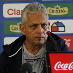 Rueda sorprende y anticipa la formación titular para el debut