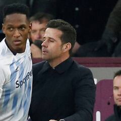 Yerry Mina y sus opciones de ser titular en el final de la Premier