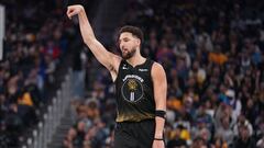 Klay Thompson set the tone early, scoring 33 first half points in the Golden State Warriors 123-112 win over the Phoenix Suns on Monday Night.