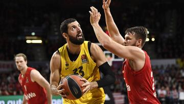 Resumen y resultado del Bayern-Barcelona: Euroliga (67-77): Hanga ejerce de l¨ªder en Munich