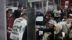 Perú se indigna con los incidentes en el Monumental: “ataque de hinchas chilenos” y “madres e hijos en peligro”