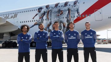 La BBC, Ramos y Marcelo con el nuevo A380 de Emirates.