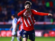 Armando Gonzalez celebrates his goal 0-1 of Guadalajara during the 16th round match between Pachuca and Guadalajara as part of the Liga BBVA MX, Torneo Apertura 2025 at Hidalgo Stadium, on November 02, 2025 in Pachuca, Hidalgo, Mexico.
