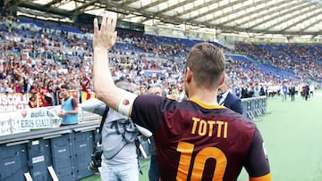 Francesco Totti sorprende al disfrazarse de Gladiador en Roma