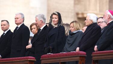 Andrzej Duda, actual presidente de la República de Polonia y el mando supremo de las Fuerzas Armadas de Polonia, Sofía de Grecia, Reina emérita de España, Giorgia Meloni, que se desempeña como Primera y Sergio Mattarella, presidente de la República Italiana.

