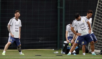 Barcelona 05 Junio 2018, Espaa
Entrenamiento de la Seleccion Argentina en el predio del Barcelona, Joan Gamper.
MESSI Y AGUERO
Foto Ortiz Gustavo
