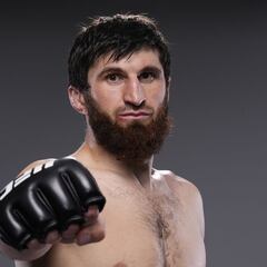 Ankalaev, ante Pereira y el Ramadán por el cinturón del peso semipesado