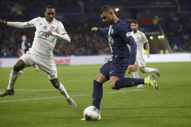 Coronavirus: PSG vs Lyon final postponed as schedule takes hit