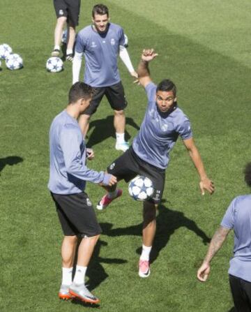 Risas y buen rollo en el entrenamiento del Real Madrid