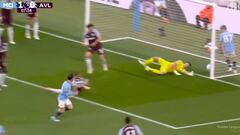 ¡¿Qué le ha pasado al Dibu?! Así fue el 1-0 del City con la ayuda del portero argentino