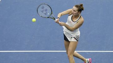 Vondrousova, de 17 años, se hace con su primer título WTA