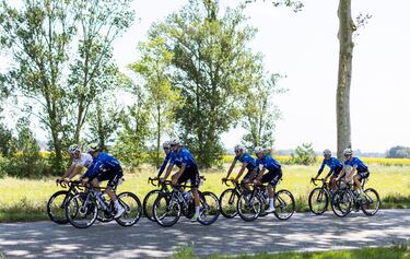 Los españoles, a lucha por etapas en la última semana