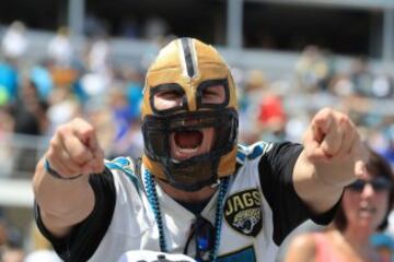 "?Es pelucaaaaaaaa!" Muchas gracias por la aclaraci¨®n, se?or luchador mexicano de los Jaguars.