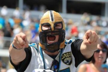 "¡Es pelucaaaaaaaa!" Muchas gracias por la aclaración, señor luchador mexicano de los Jaguars.