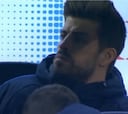 Piqué no celebró el gol del Lio Messi en el banco