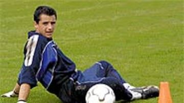 <b>INTERESA</B>. Roberto podría incorporarse a la plantilla del Sporting.