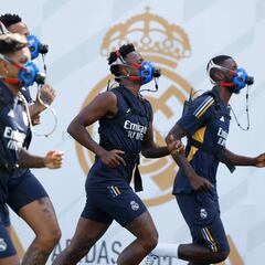 Las ‘máscaras milagrosas’ de Pintus están de vuelta en Valdebebas