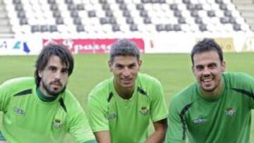 Beñat-Salva-Matilla: tiqui-taca verdiblanco