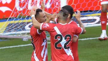 Álvaro García celebrando su gol.