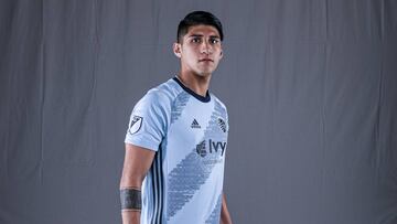 Alan Pulido es denunciado por conducir Ferrari a alta velocidad