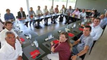 Luis Enrique y Bartomeu comen juntos antes de la Junta