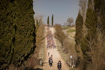 El pelotn durante la carrera.