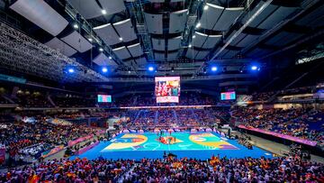 La pista, con una pantalla LED, de la final del Mundial Sub-19 femenino.