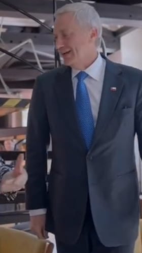 Kast se reúne con Michelle Bachelet y esto sucede en el saludo: expectación en Chile