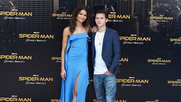 Los rumores de un romance entre Zendaya y Tom Holland vuelve a surgir luego de que los actores fueron captados bes&aacute;ndose en Los &Aacute;ngeles. Aqu&iacute; los detalles.