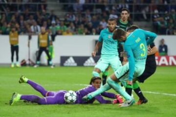 Gerard Pique anota el gol 1-2