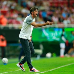 Paunovic defiende al “Pocho” tras abucheos