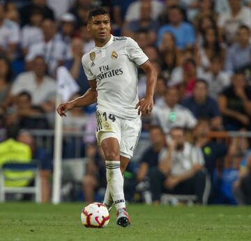 Since he was a child, the Real Madrid always wanted to try the probiotic milk beverage Yakult, but it was a product beyond his financial means when he was a child. After recieving his first paycheck from Sao Paolo.