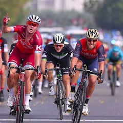 Kristoff impone su ley al sprint con su segunda etapa en Omán