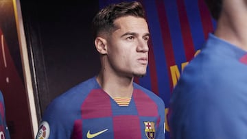 Coutinho se ha vestido con la equipaci&oacute;n de la pr&oacute;xima temporada.